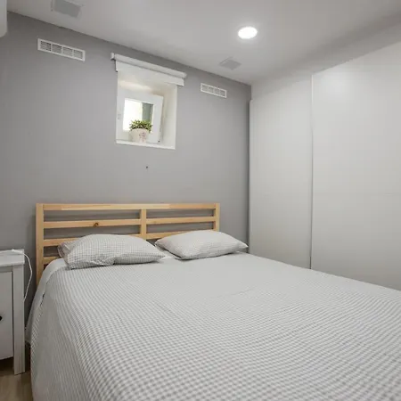 Charming Renovated Flat In Madragoa By Soulplaces Apartment Lissabon