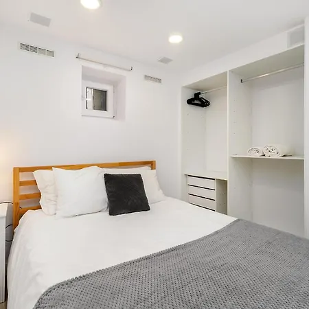 Charming Renovated Flat In Madragoa By Soulplaces Διαμέρισμα