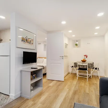 Διαμέρισμα Charming Renovated Flat In Madragoa By Soulplaces Lisboa