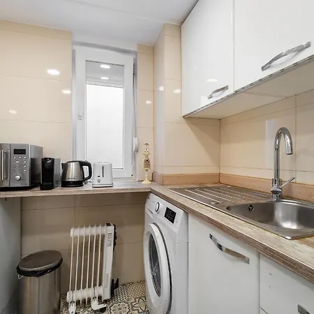 Charming Renovated Flat In Madragoa By Soulplaces Lisboa